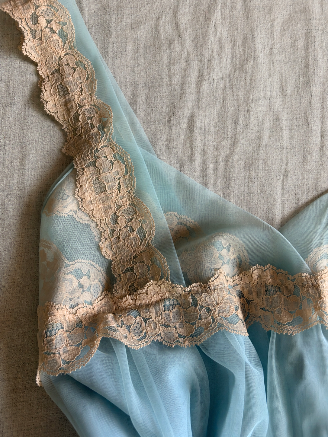blue static slip